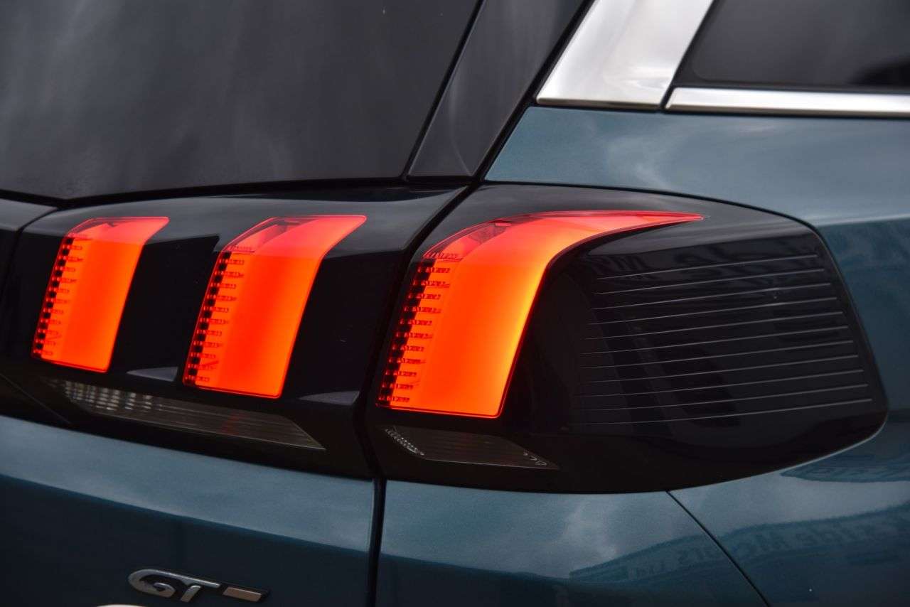 2018 PEUGEOT 5008 2018 PEUGEOT 5008