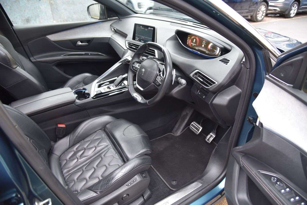 2018 PEUGEOT 5008 2018 PEUGEOT 5008