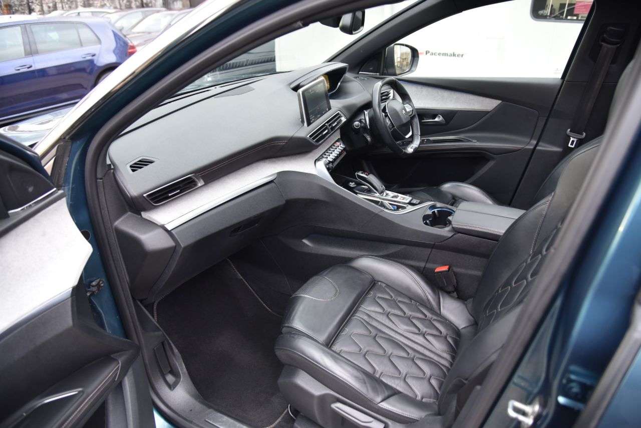 2018 PEUGEOT 5008 2018 PEUGEOT 5008