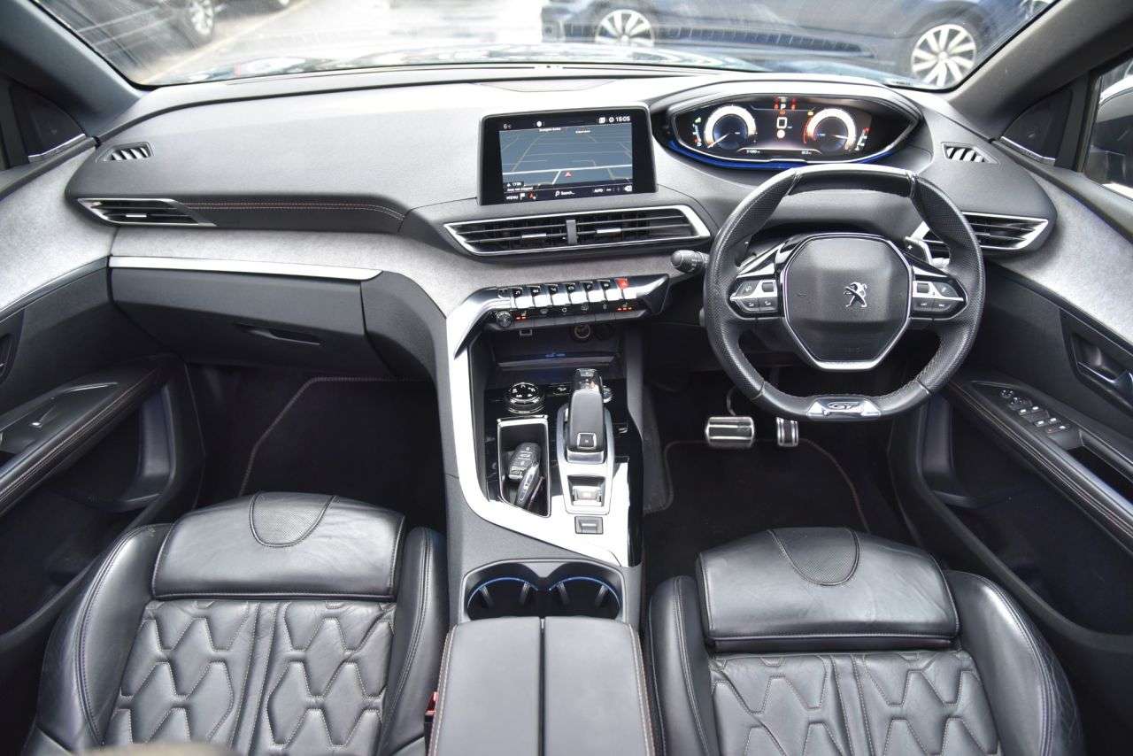 2018 PEUGEOT 5008 2018 PEUGEOT 5008