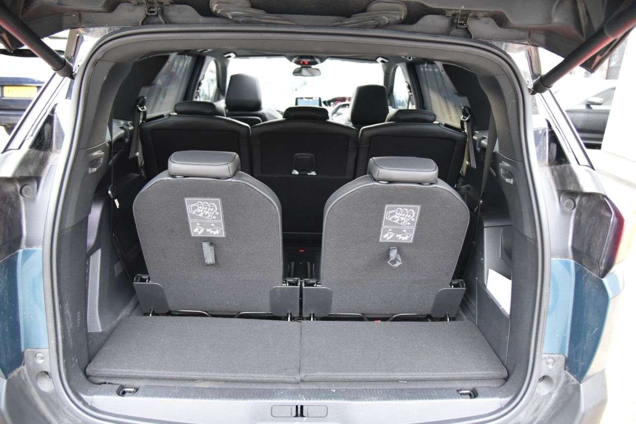 2018 PEUGEOT 5008 2018 PEUGEOT 5008