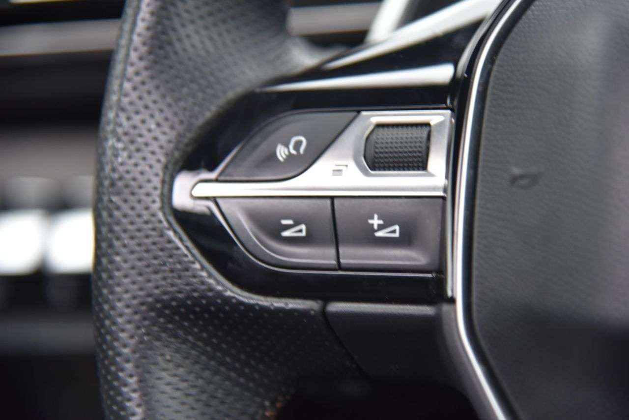 2018 PEUGEOT 5008 2018 PEUGEOT 5008