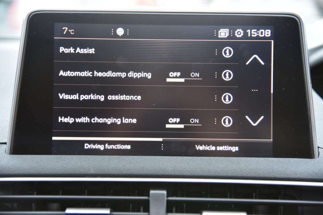 2018 PEUGEOT 5008 2018 PEUGEOT 5008