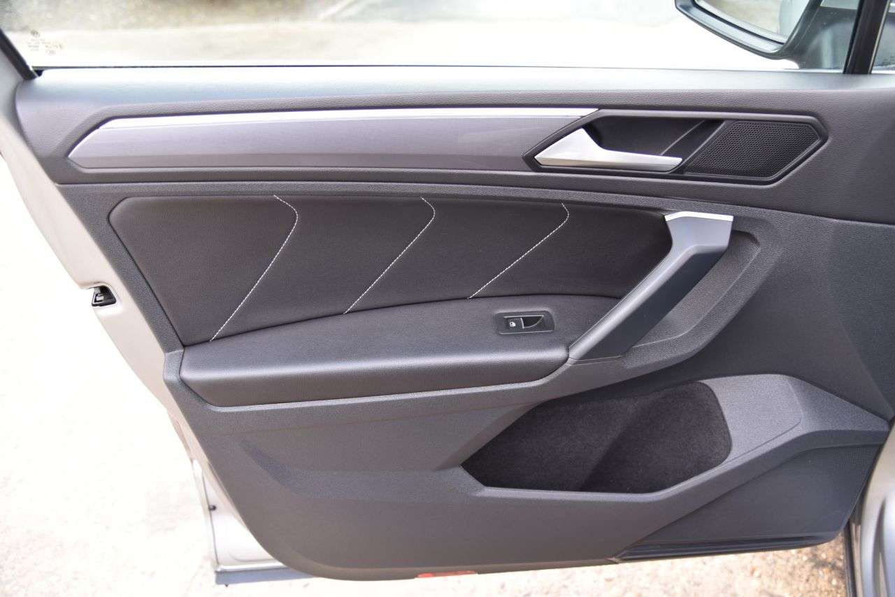 2019 VOLKSWAGEN TIGUAN 2019 VOLKSWAGEN TIGUAN