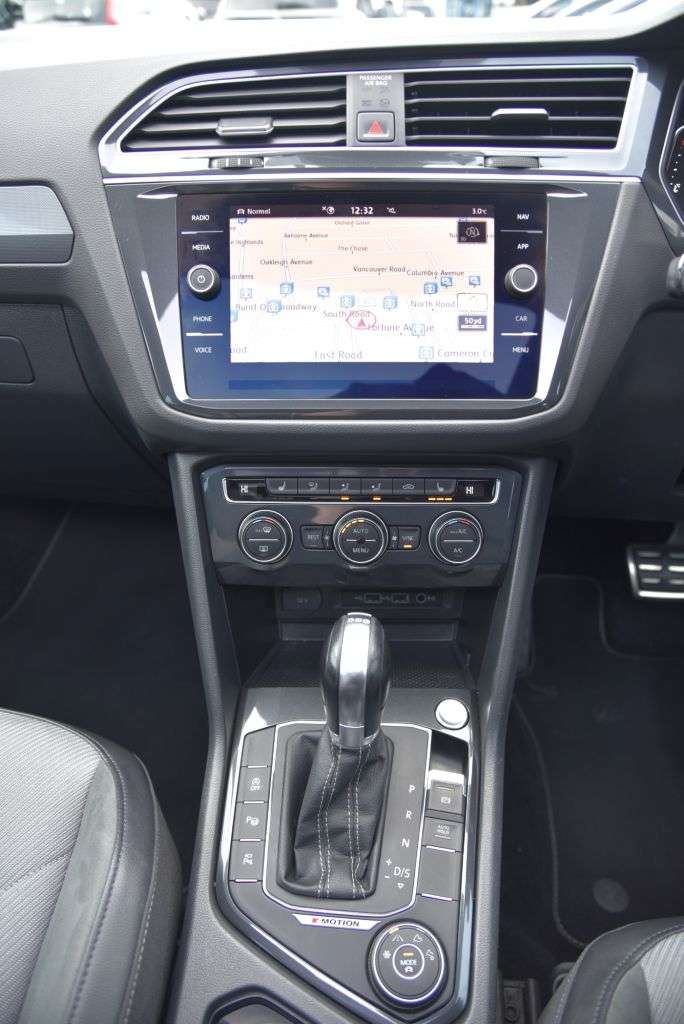 2019 VOLKSWAGEN TIGUAN 2019 VOLKSWAGEN TIGUAN