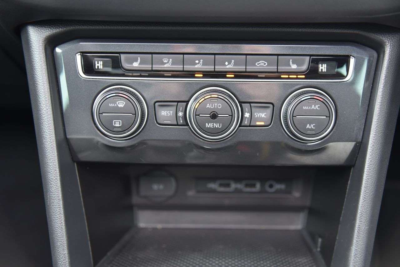 2019 VOLKSWAGEN TIGUAN 2019 VOLKSWAGEN TIGUAN