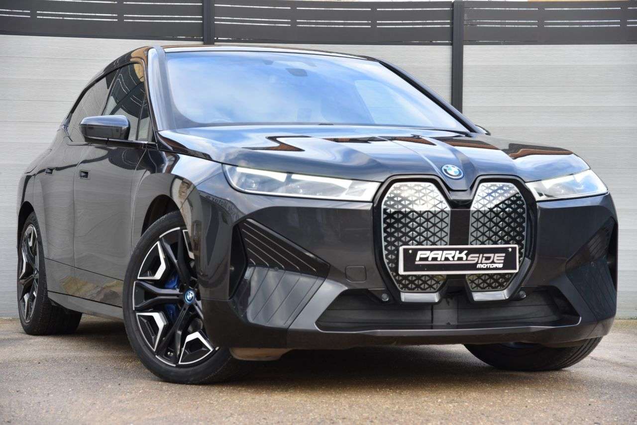 A 2021 BMW IX 40 76.6kWh M Sport SUV 5dr Electric Auto xDrive (326 ps) WHITE LEATHER |COM A 2021 BMW IX 40 76.6kWh M Sport SUV 5dr Electric Auto xDrive (326 ps) WHITE LEATHER |COM