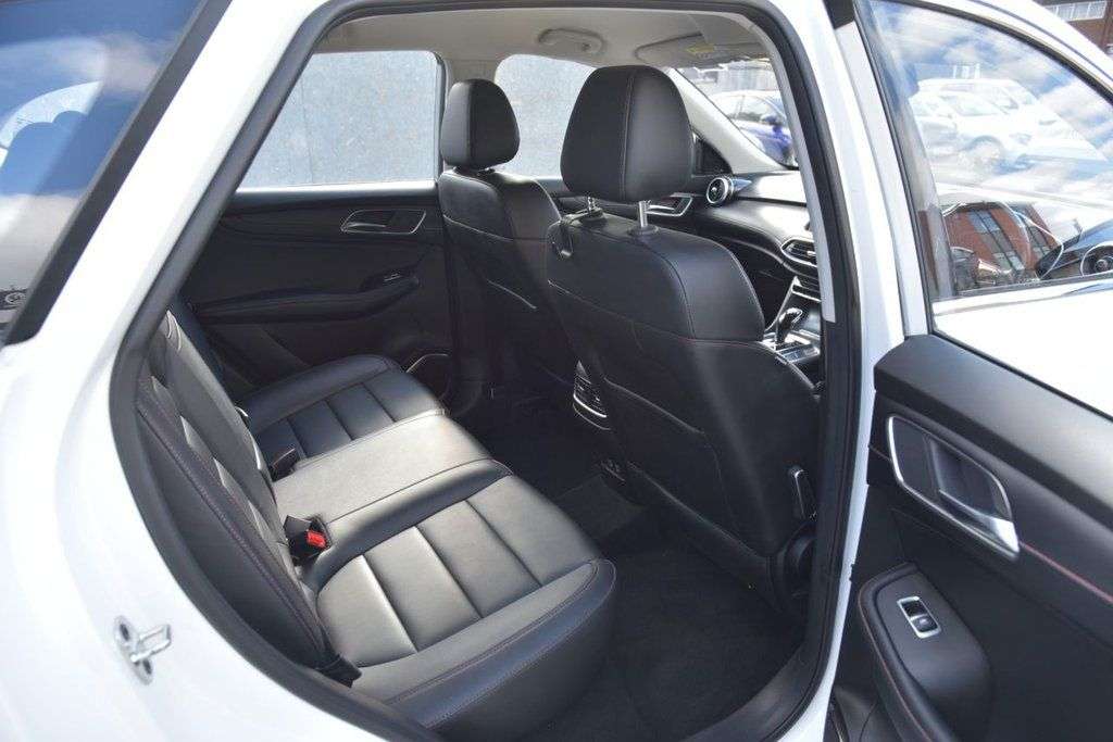 2023 MG MG HS 2023 MG MG HS