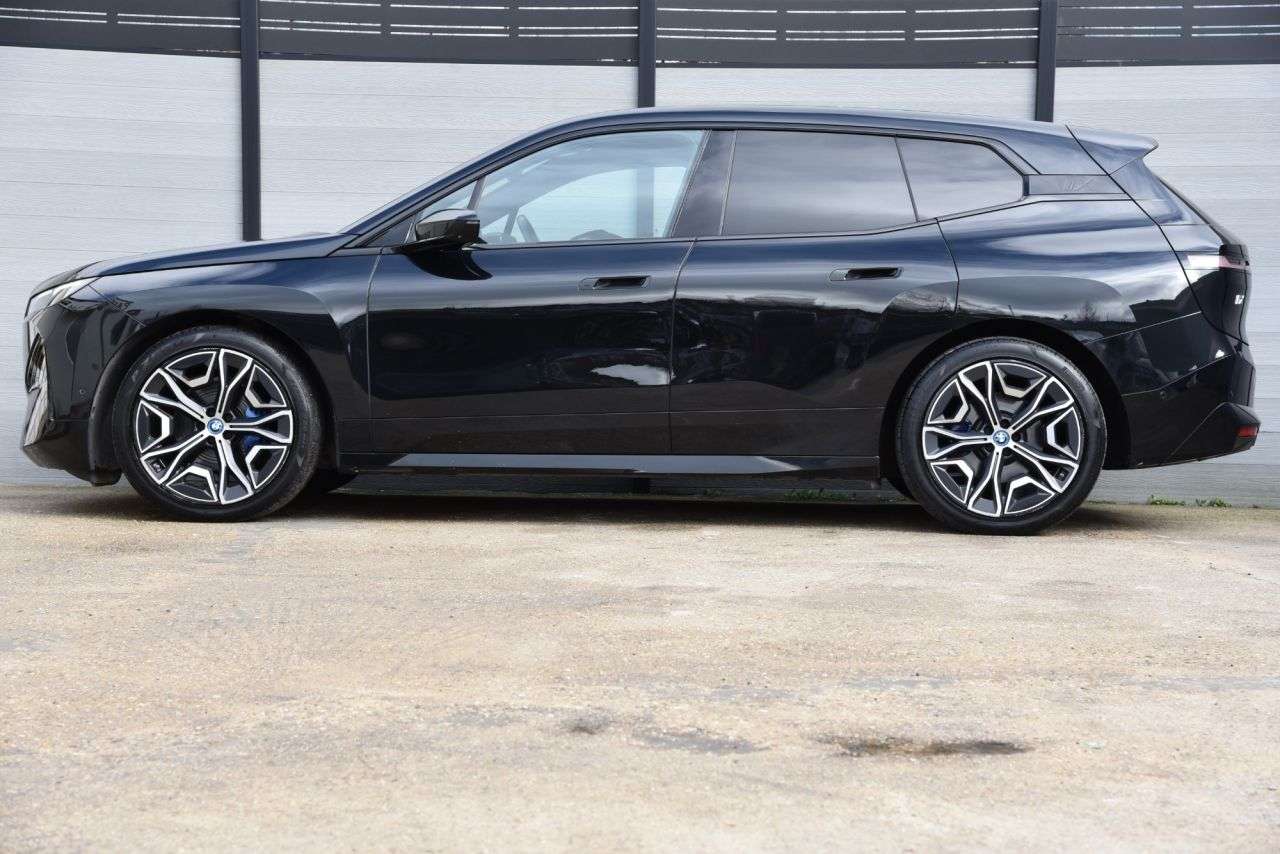 2022 BMW IX 2022 BMW IX