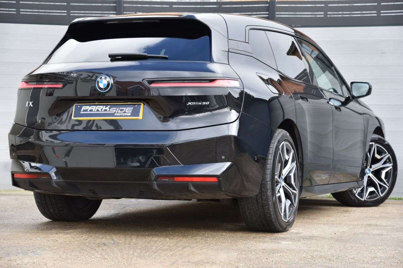 2022 BMW IX 2022 BMW IX