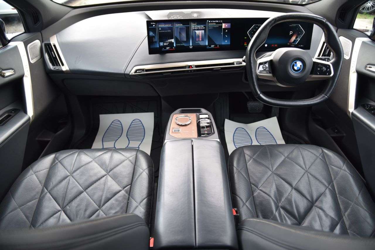 A 2022 BMW IX 50 111.5kWh M Sport SUV 5dr Electric Auto xDrive (523 ps) COMFORT PACK | FS A 2022 BMW IX 50 111.5kWh M Sport SUV 5dr Electric Auto xDrive (523 ps) COMFORT PACK | FS