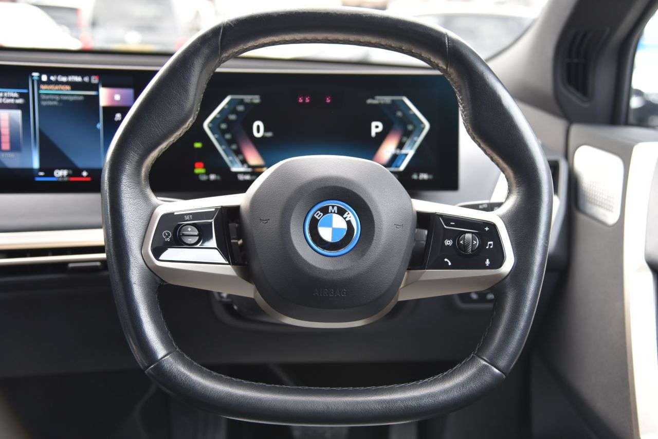 2022 BMW IX 2022 BMW IX