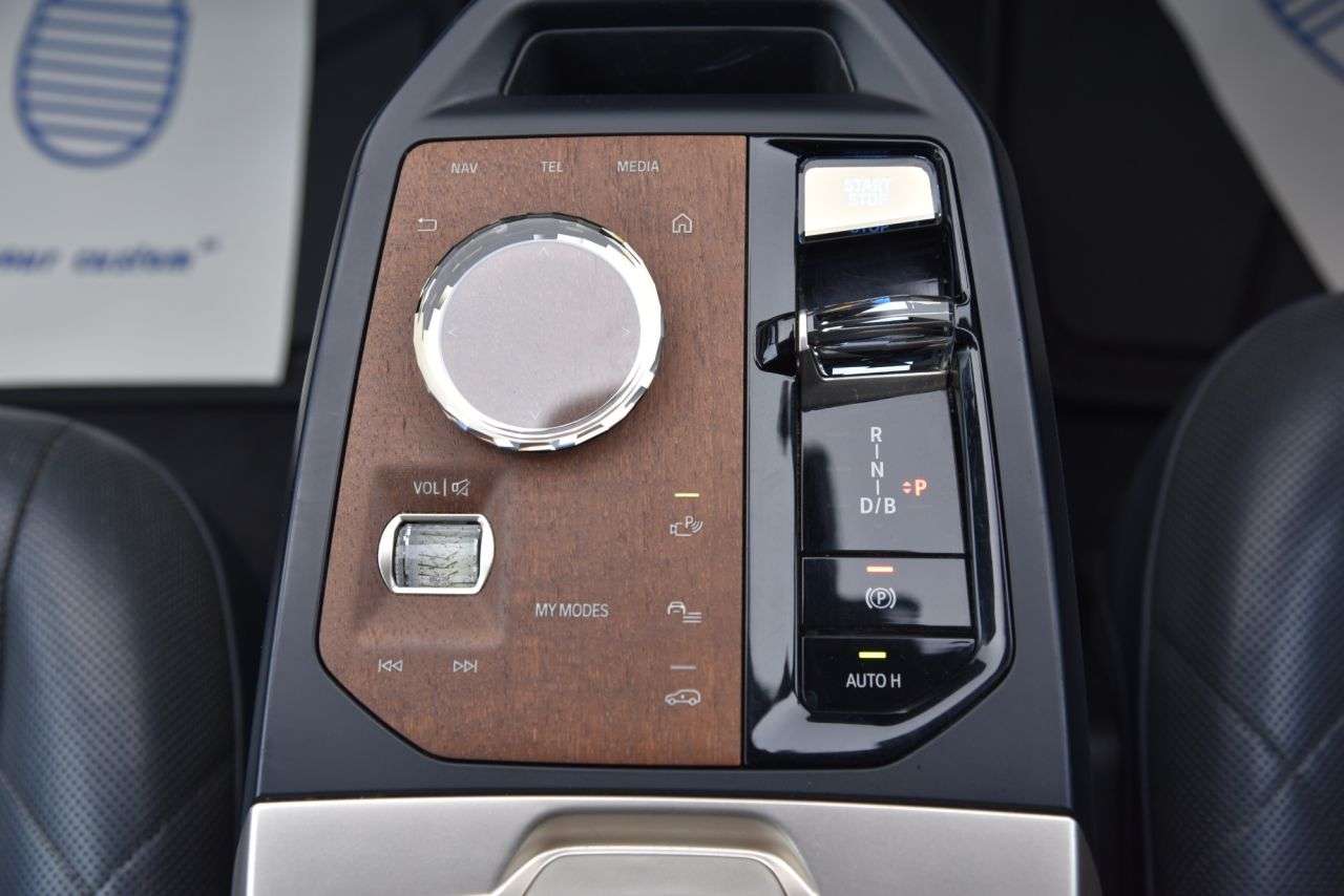 2022 BMW IX 2022 BMW IX