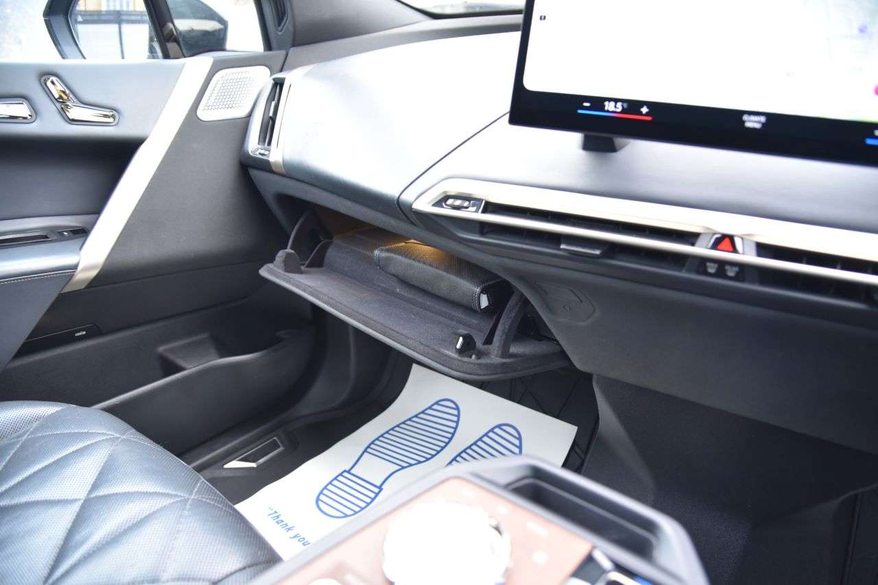 2022 BMW IX 2022 BMW IX