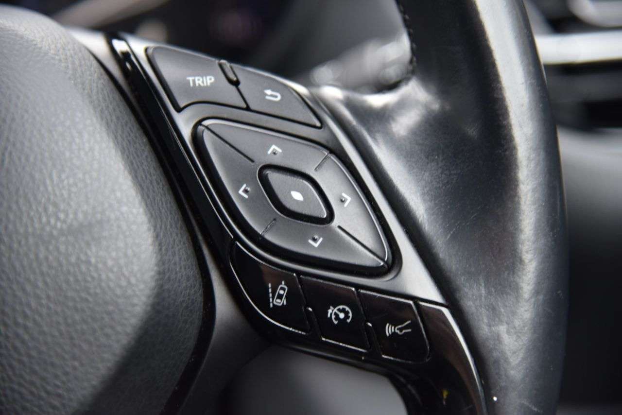 2018 TOYOTA C-HR 2018 TOYOTA C-HR