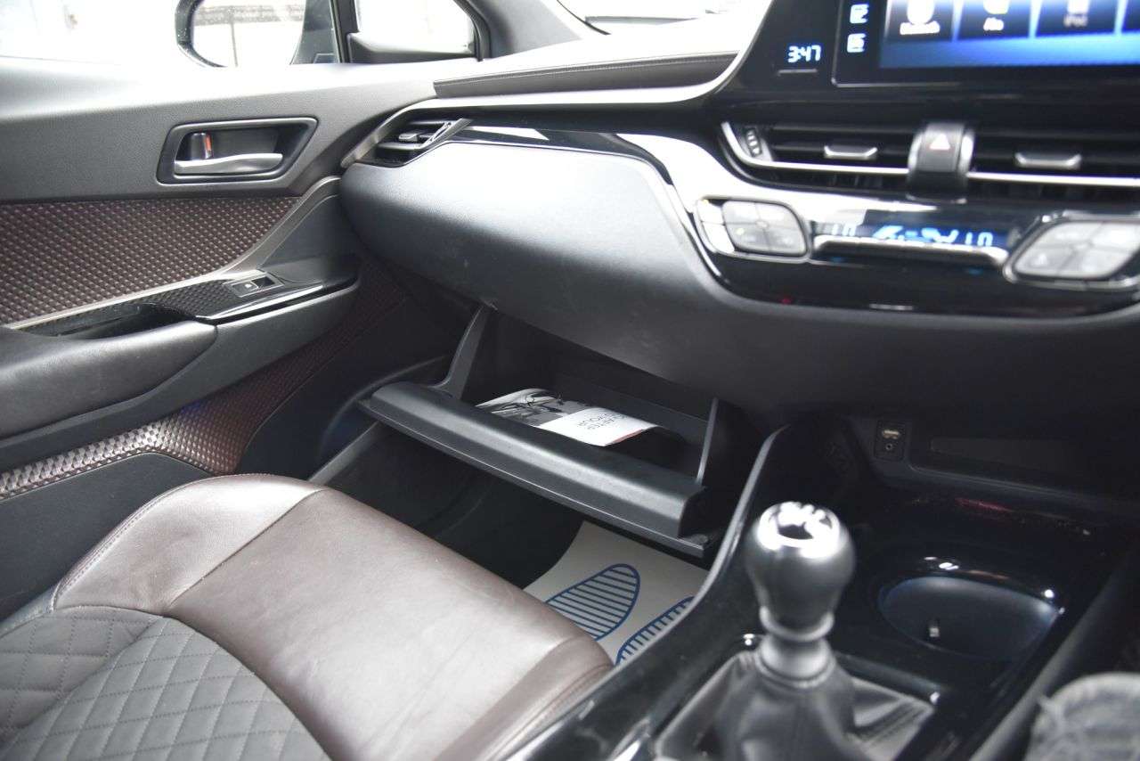 2018 TOYOTA C-HR 2018 TOYOTA C-HR