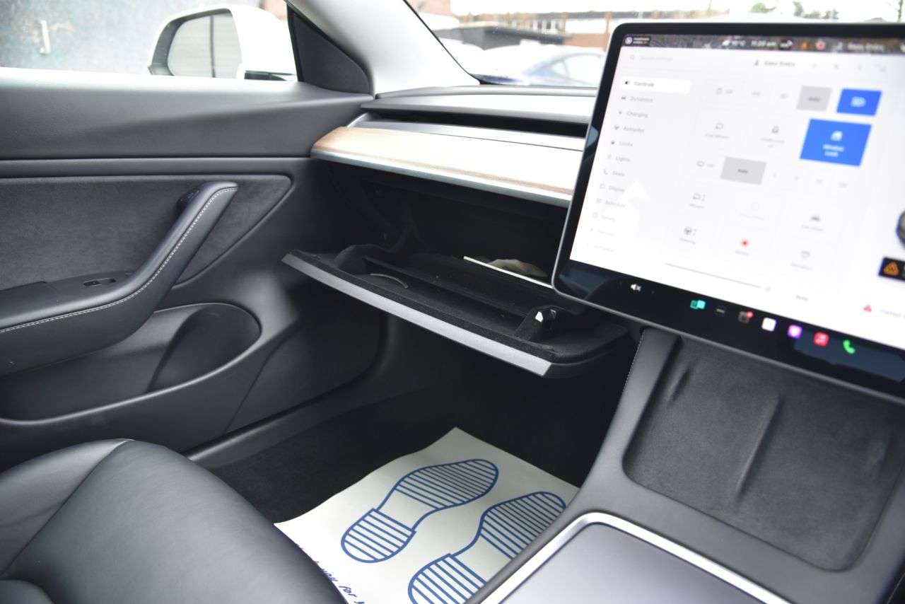 2020 TESLA MODEL 3 2020 TESLA MODEL 3