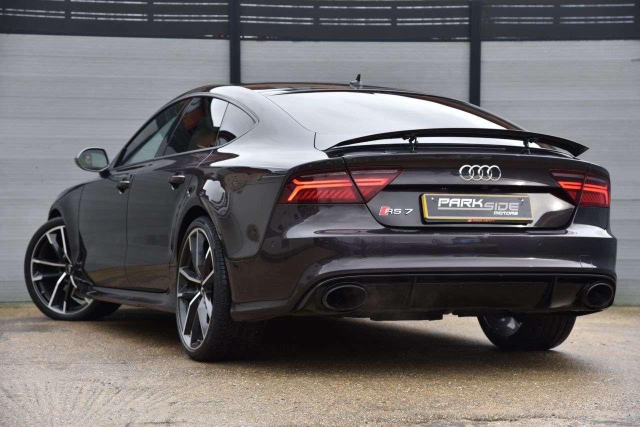 A 2017 AUDI RS7 4.0 TFSI V8 Performance Sportback 5dr Petrol Tiptronic quattro Euro 6 (s/s) A 2017 AUDI RS7 4.0 TFSI V8 Performance Sportback 5dr Petrol Tiptronic quattro Euro 6 (s/s)