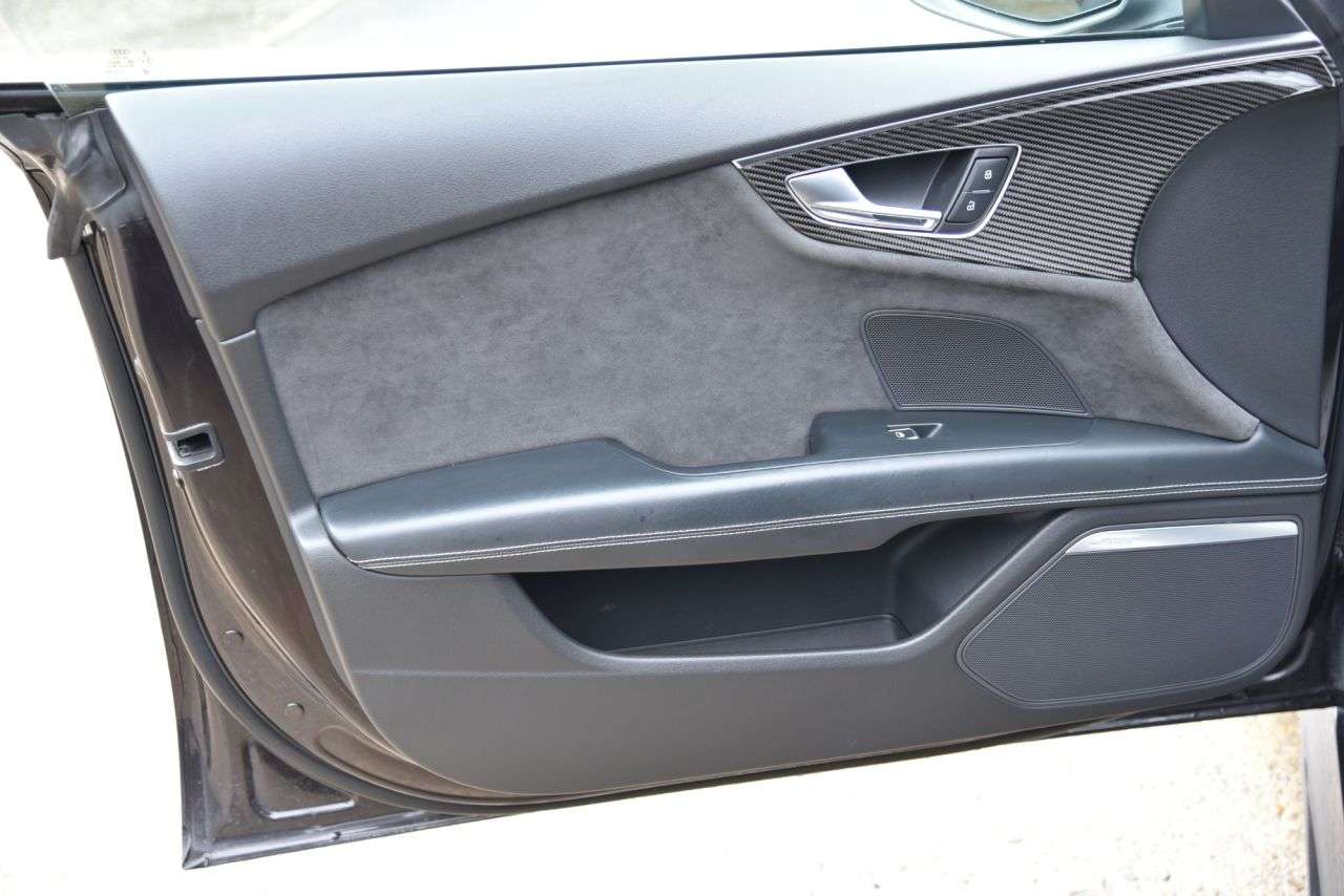 2017 AUDI RS7 2017 AUDI RS7