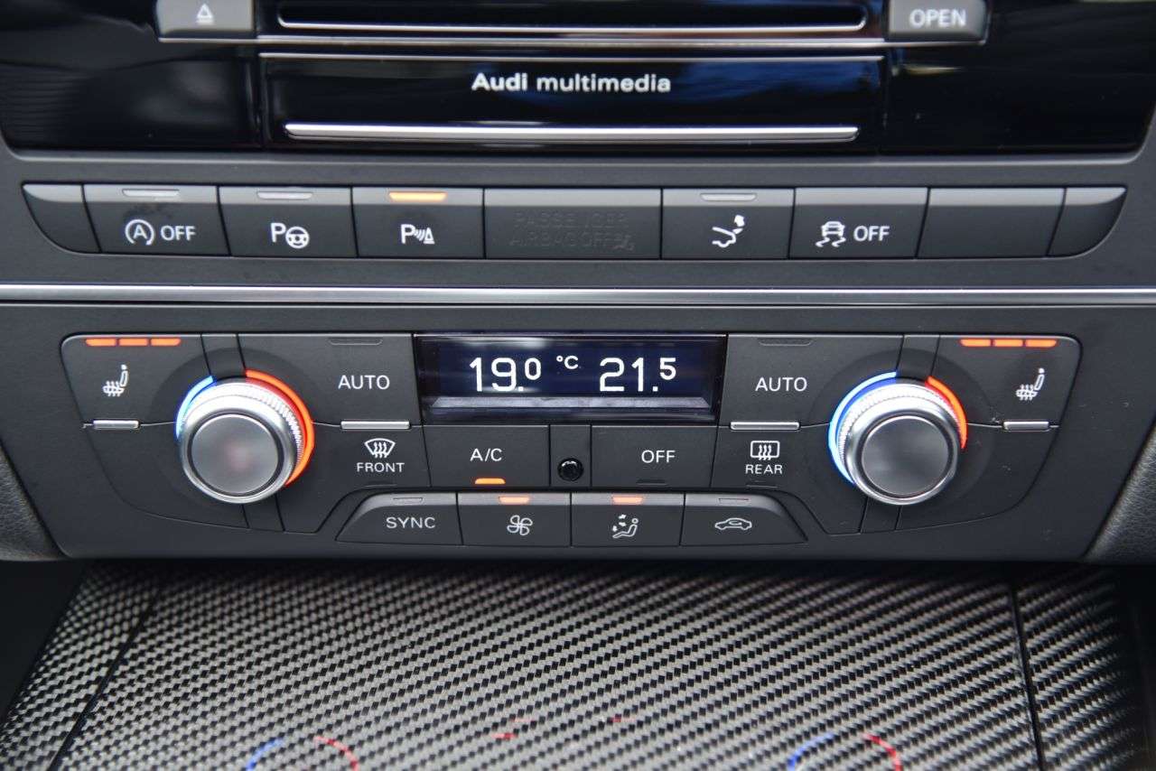 2017 AUDI RS7 2017 AUDI RS7