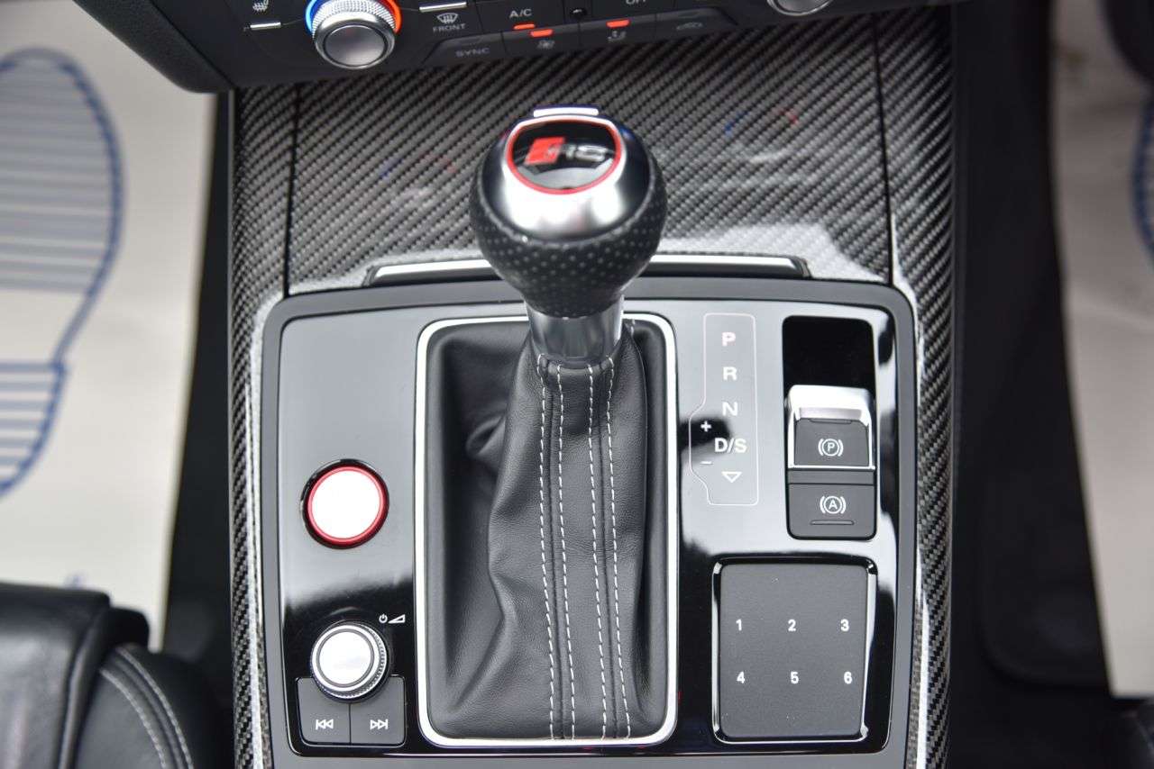 2017 AUDI RS7 2017 AUDI RS7