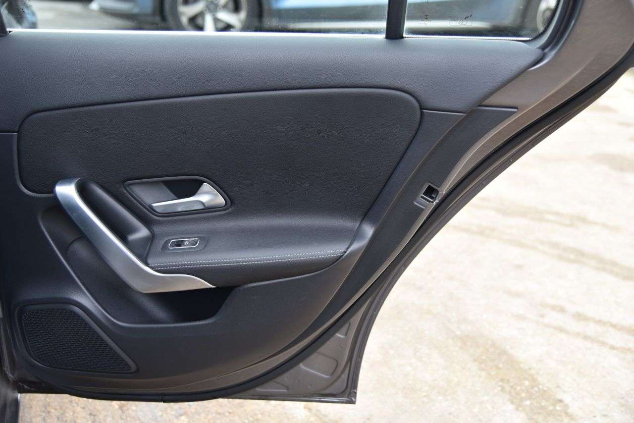 2018 MERCEDES-BENZ A-CLASS 2018 MERCEDES-BENZ A-CLASS