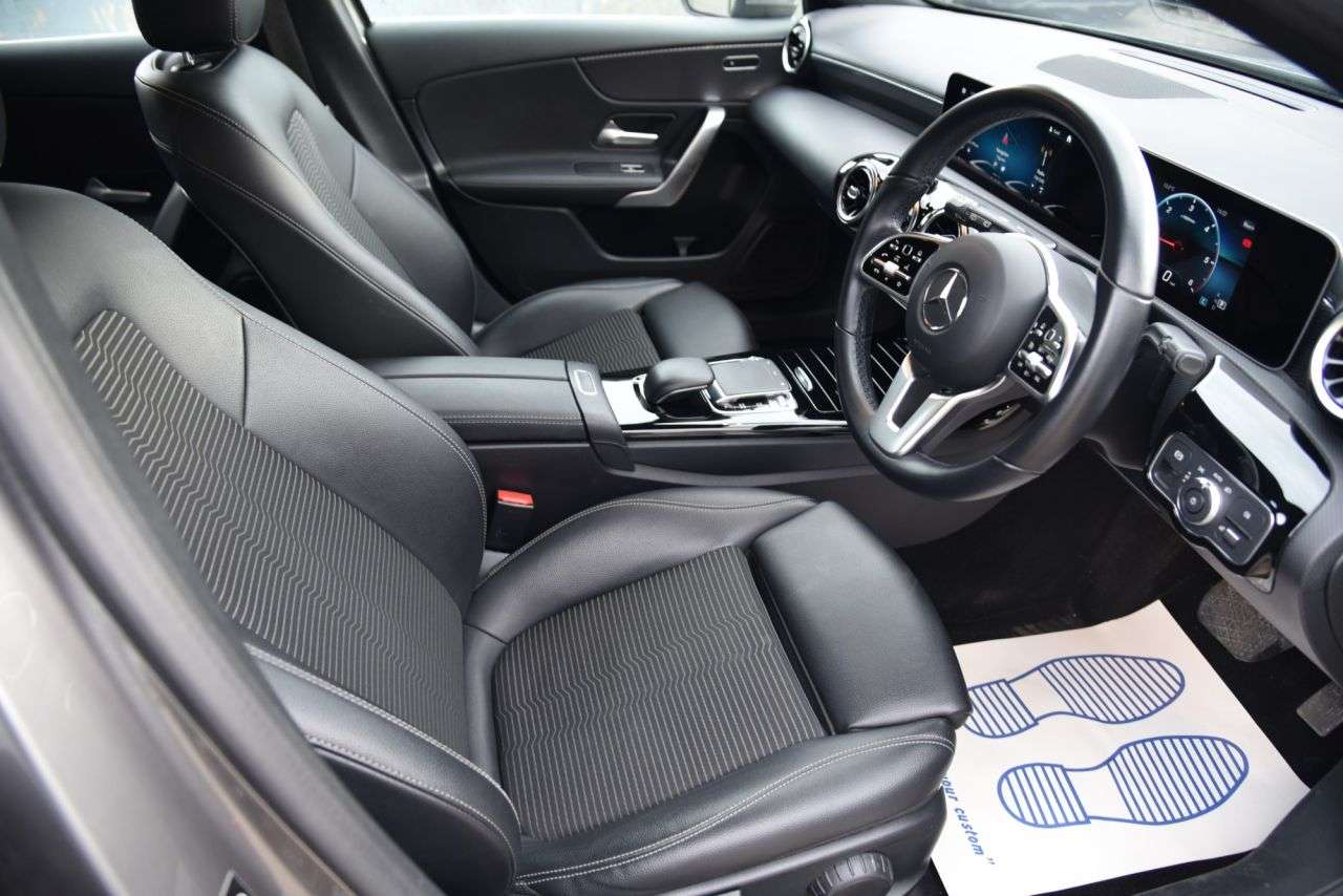 A 2018 MERCEDES-BENZ A-CLASS 1.5 A180d Sport (Executive) Hatchback 5dr Diesel 7G-DCT Euro 6 (s/s) (116 p A 2018 MERCEDES-BENZ A-CLASS 1.5 A180d Sport (Executive) Hatchback 5dr Diesel 7G-DCT Euro 6 (s/s) (116 p