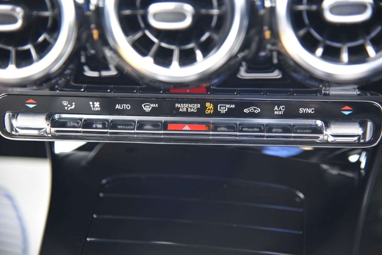 2018 MERCEDES-BENZ A-CLASS 2018 MERCEDES-BENZ A-CLASS