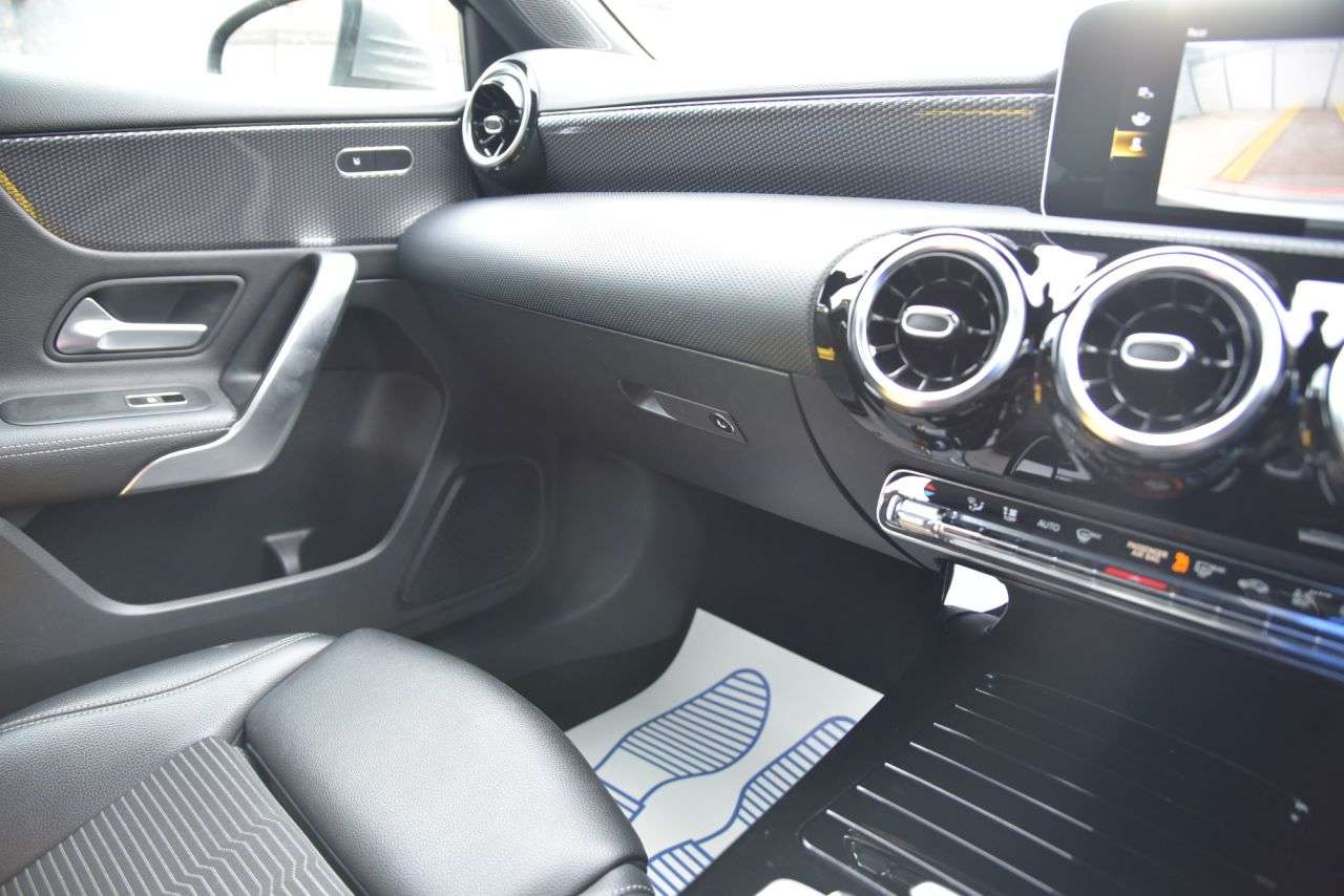 2018 MERCEDES-BENZ A-CLASS 2018 MERCEDES-BENZ A-CLASS