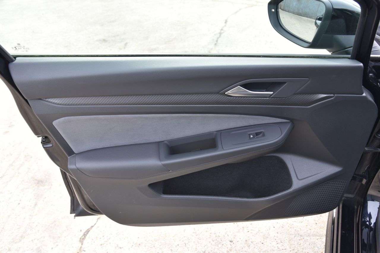 2021 VOLKSWAGEN GOLF 2021 VOLKSWAGEN GOLF