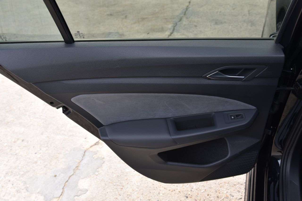 2021 VOLKSWAGEN GOLF 2021 VOLKSWAGEN GOLF