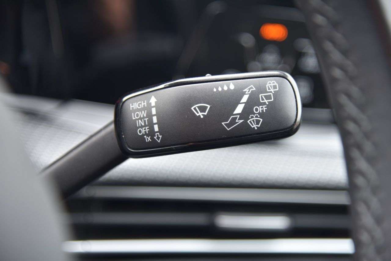 2021 VOLKSWAGEN GOLF 2021 VOLKSWAGEN GOLF