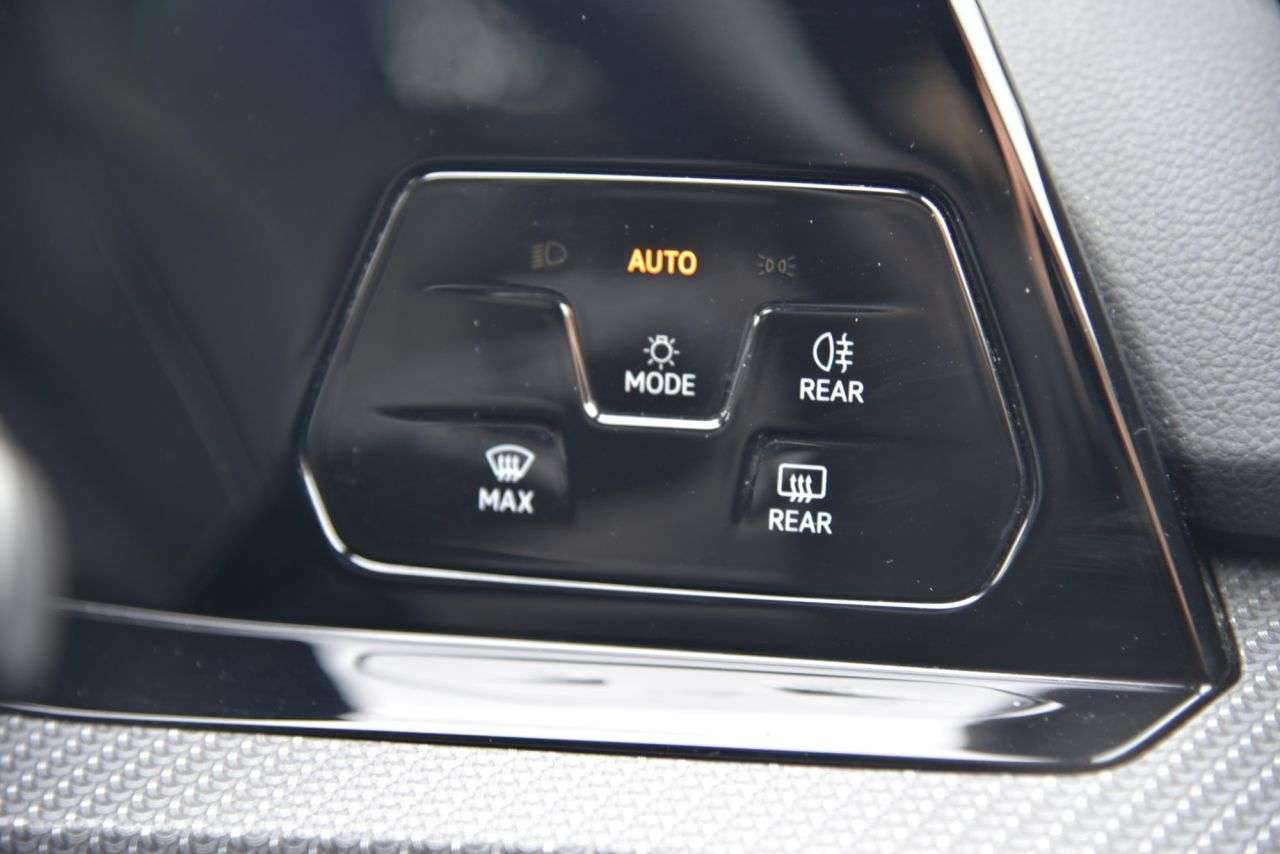 2021 VOLKSWAGEN GOLF 2021 VOLKSWAGEN GOLF