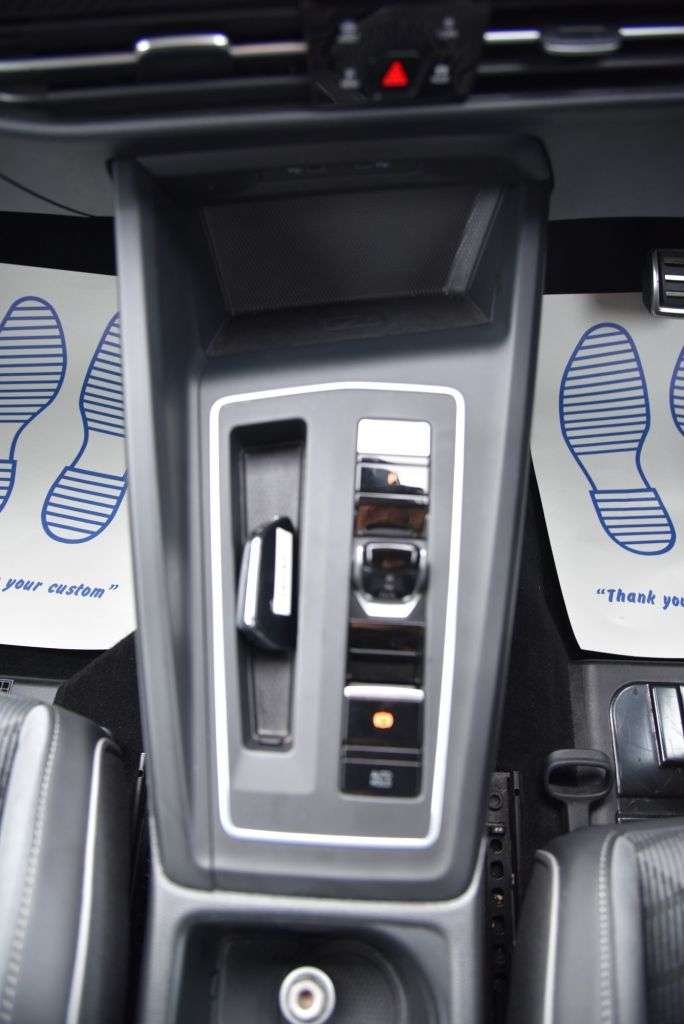 2021 VOLKSWAGEN GOLF 2021 VOLKSWAGEN GOLF