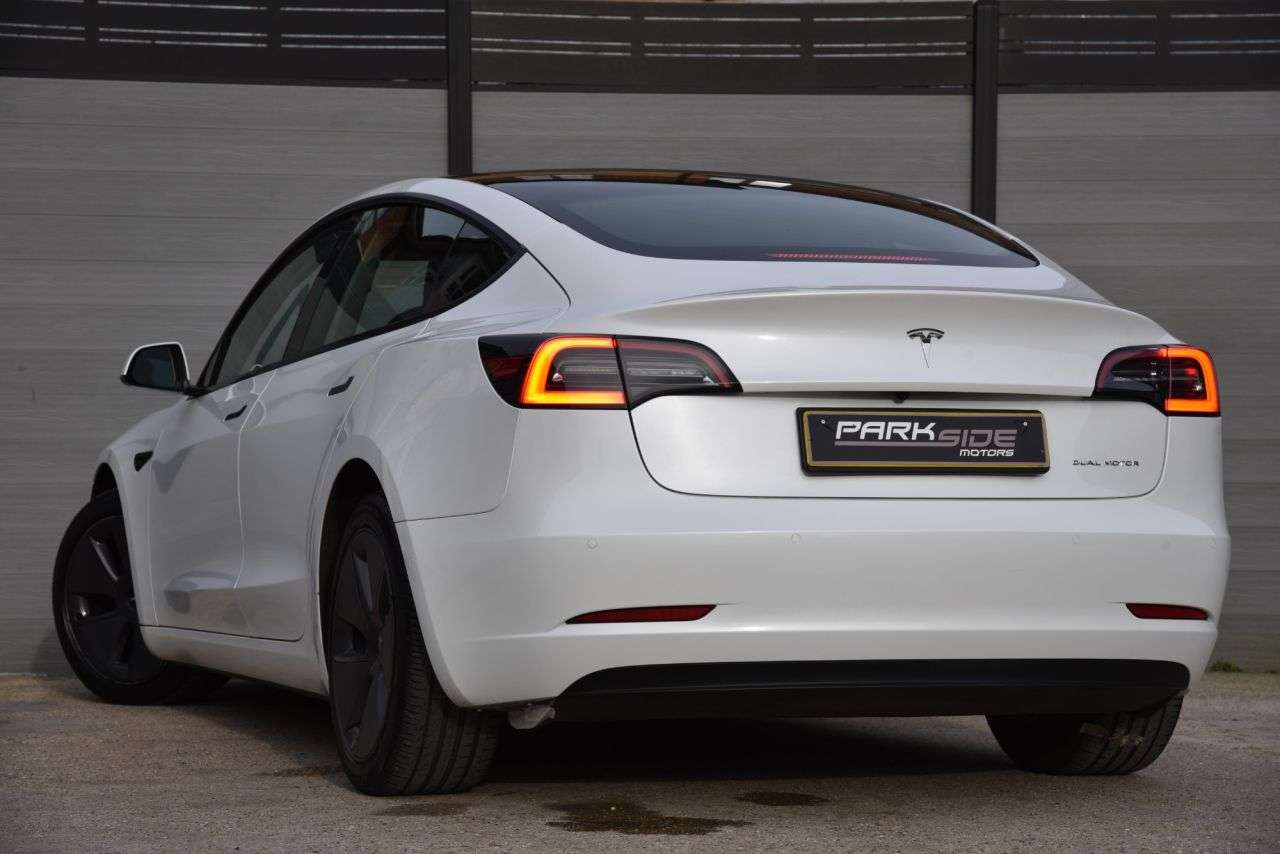 A 2021 TESLA MODEL 3 (Dual Motor) Long Range Saloon 4dr Electric Auto 4WDE (346 ps) 1 OWNER | PA A 2021 TESLA MODEL 3 (Dual Motor) Long Range Saloon 4dr Electric Auto 4WDE (346 ps) 1 OWNER | PA