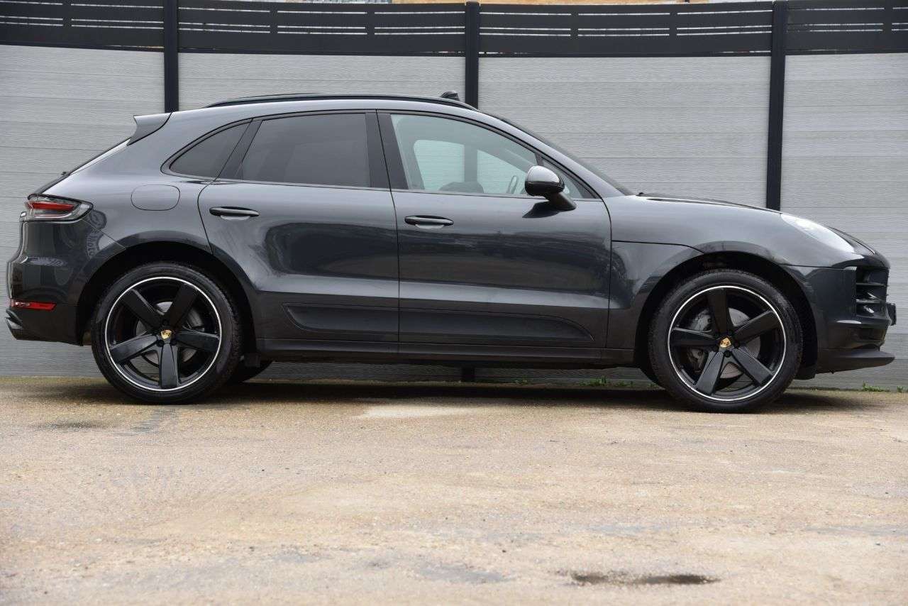 2019 PORSCHE MACAN 2019 PORSCHE MACAN