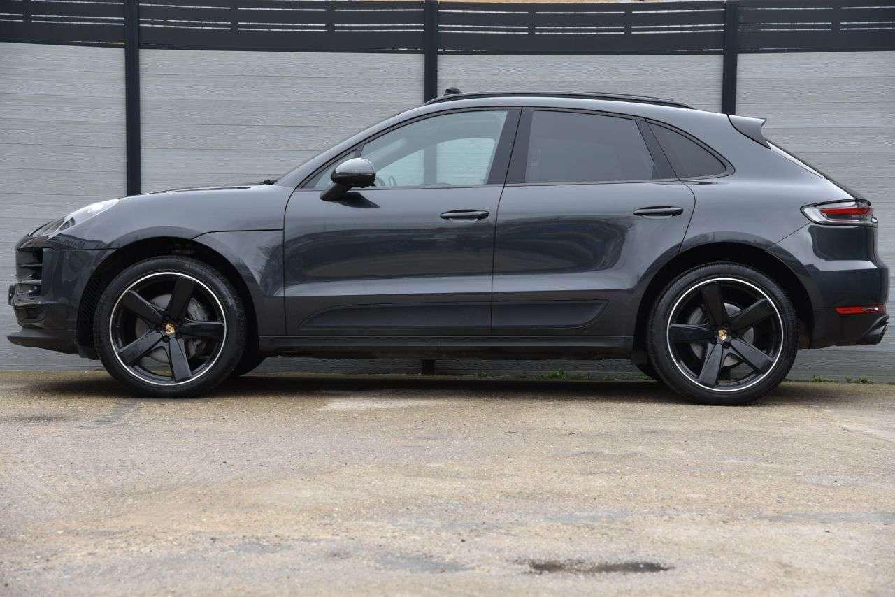 2019 PORSCHE MACAN 2019 PORSCHE MACAN