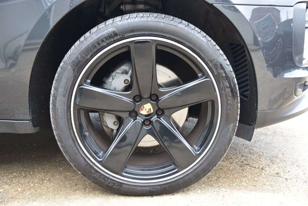 2019 PORSCHE MACAN 2019 PORSCHE MACAN