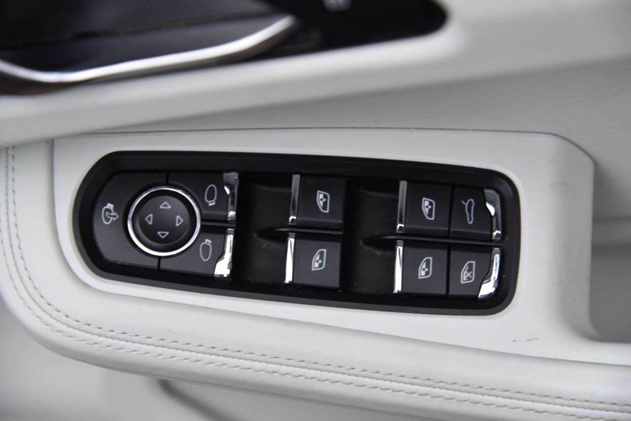 2019 PORSCHE MACAN 2019 PORSCHE MACAN