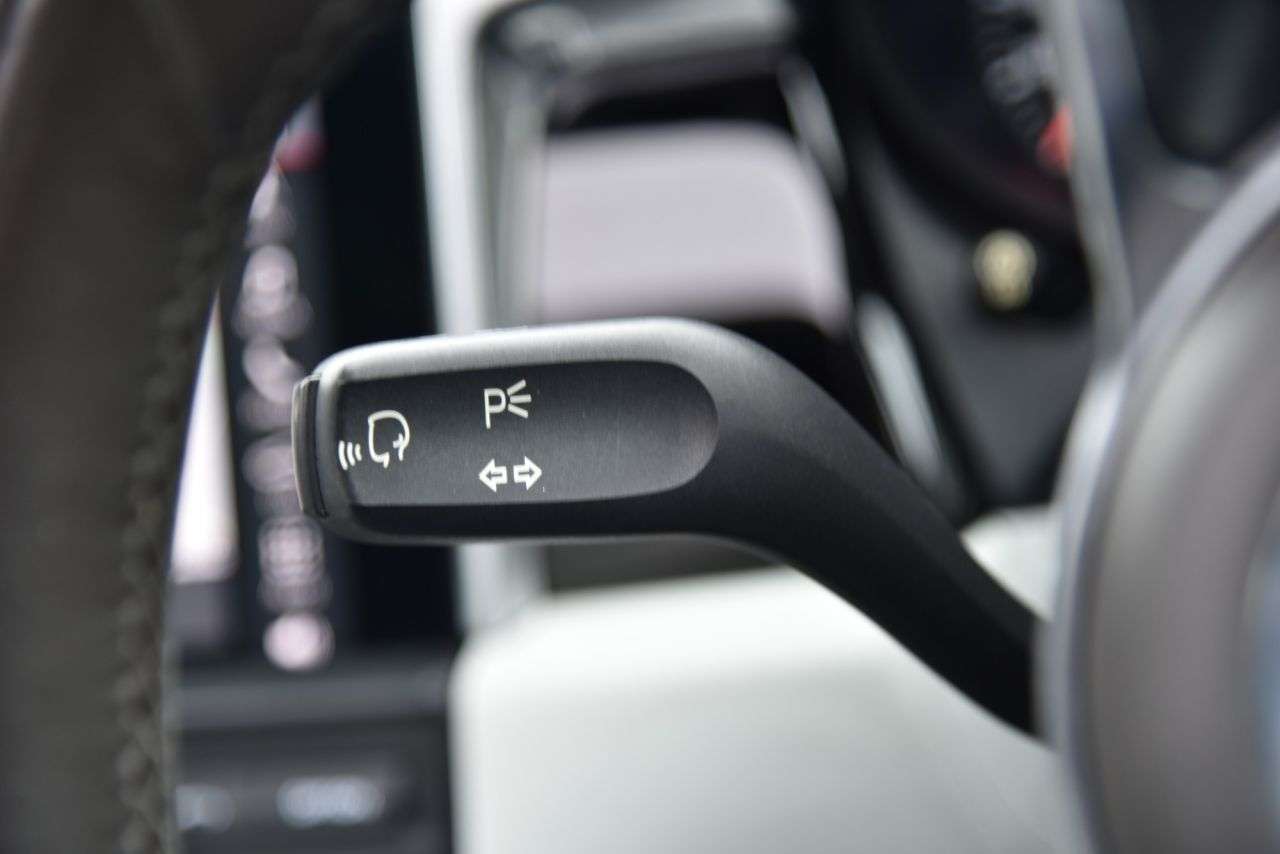 2019 PORSCHE MACAN 2019 PORSCHE MACAN