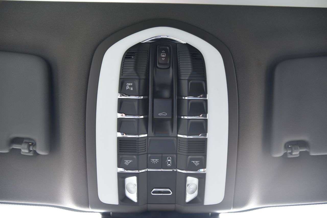 2019 PORSCHE MACAN 2019 PORSCHE MACAN