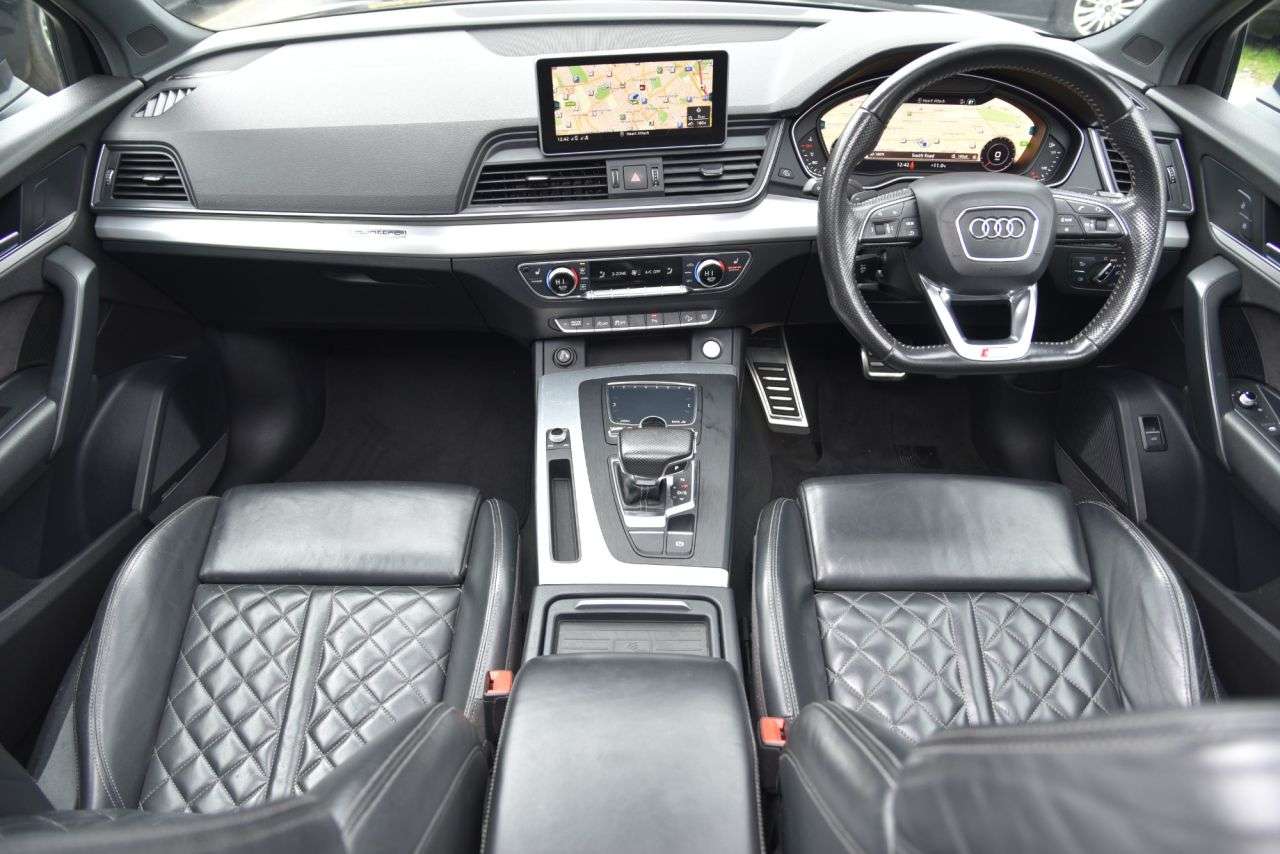 A 2017 AUDI Q5 2.0 TDI S line SUV 5dr Diesel S Tronic quattro Euro 6 (s/s) (190 ps) SATNAV A 2017 AUDI Q5 2.0 TDI S line SUV 5dr Diesel S Tronic quattro Euro 6 (s/s) (190 ps) SATNAV