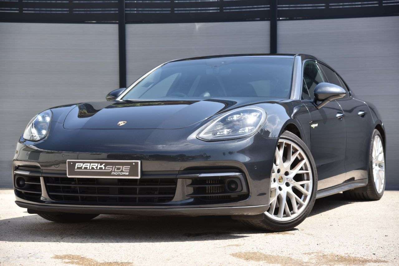 2017 PORSCHE PANAMERA 2017 PORSCHE PANAMERA