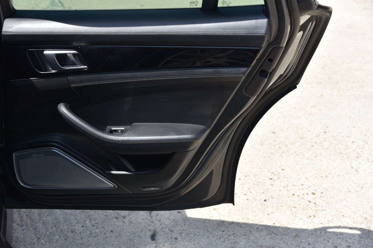 2017 PORSCHE PANAMERA 2017 PORSCHE PANAMERA