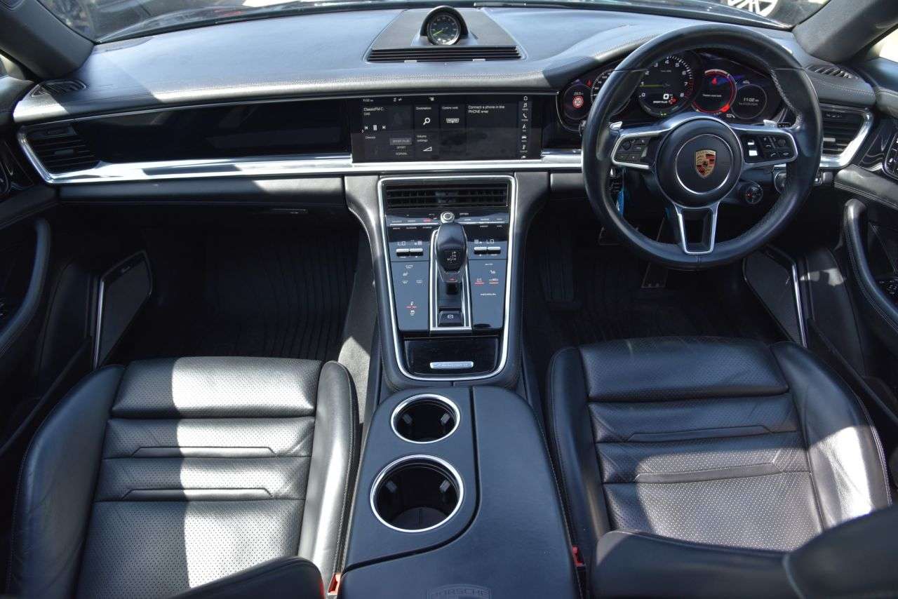 A 2017 PORSCHE PANAMERA 2.9 V6 E-Hybrid 14kWh 4 Saloon 5dr Petrol Plug-in Hybrid PDK 4WD Euro 6 (s/ A 2017 PORSCHE PANAMERA 2.9 V6 E-Hybrid 14kWh 4 Saloon 5dr Petrol Plug-in Hybrid PDK 4WD Euro 6 (s/