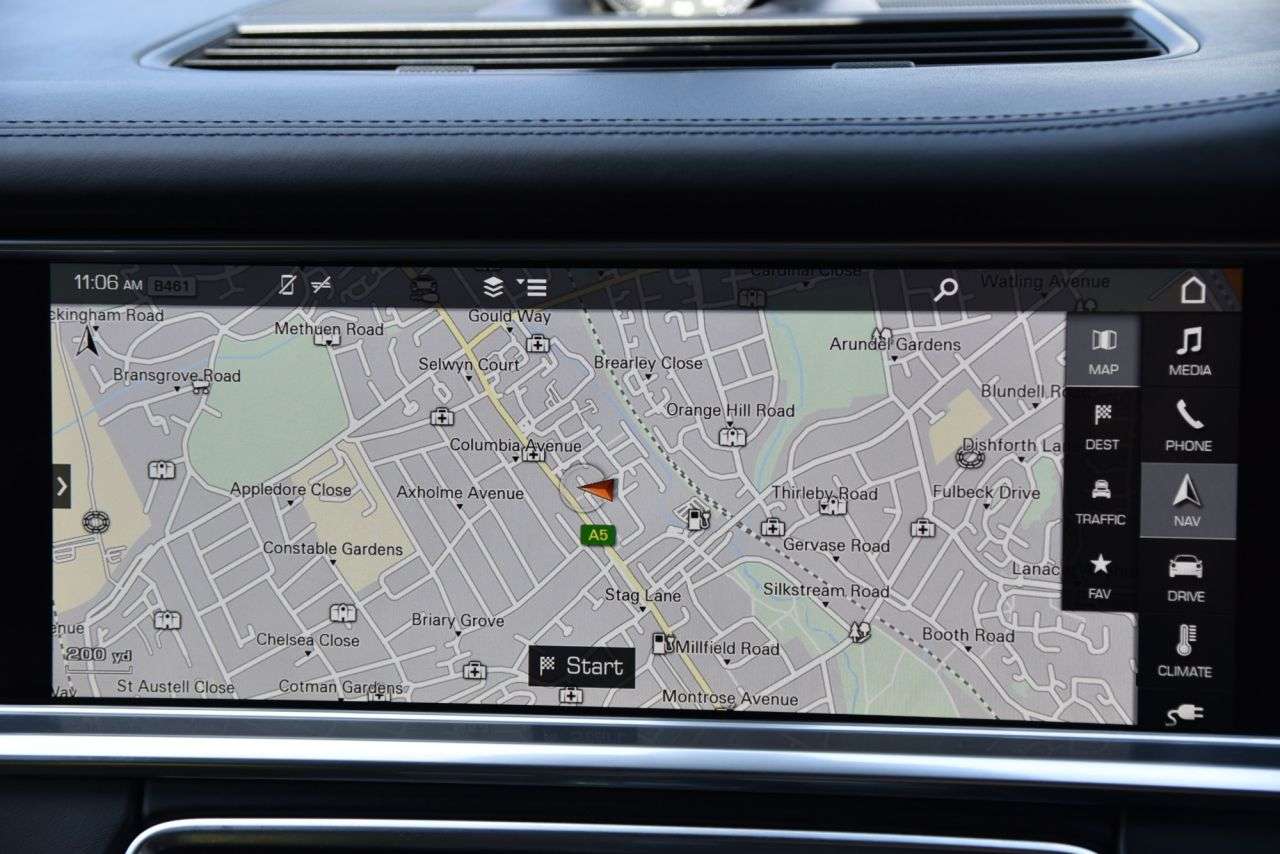 2017 PORSCHE PANAMERA 2017 PORSCHE PANAMERA