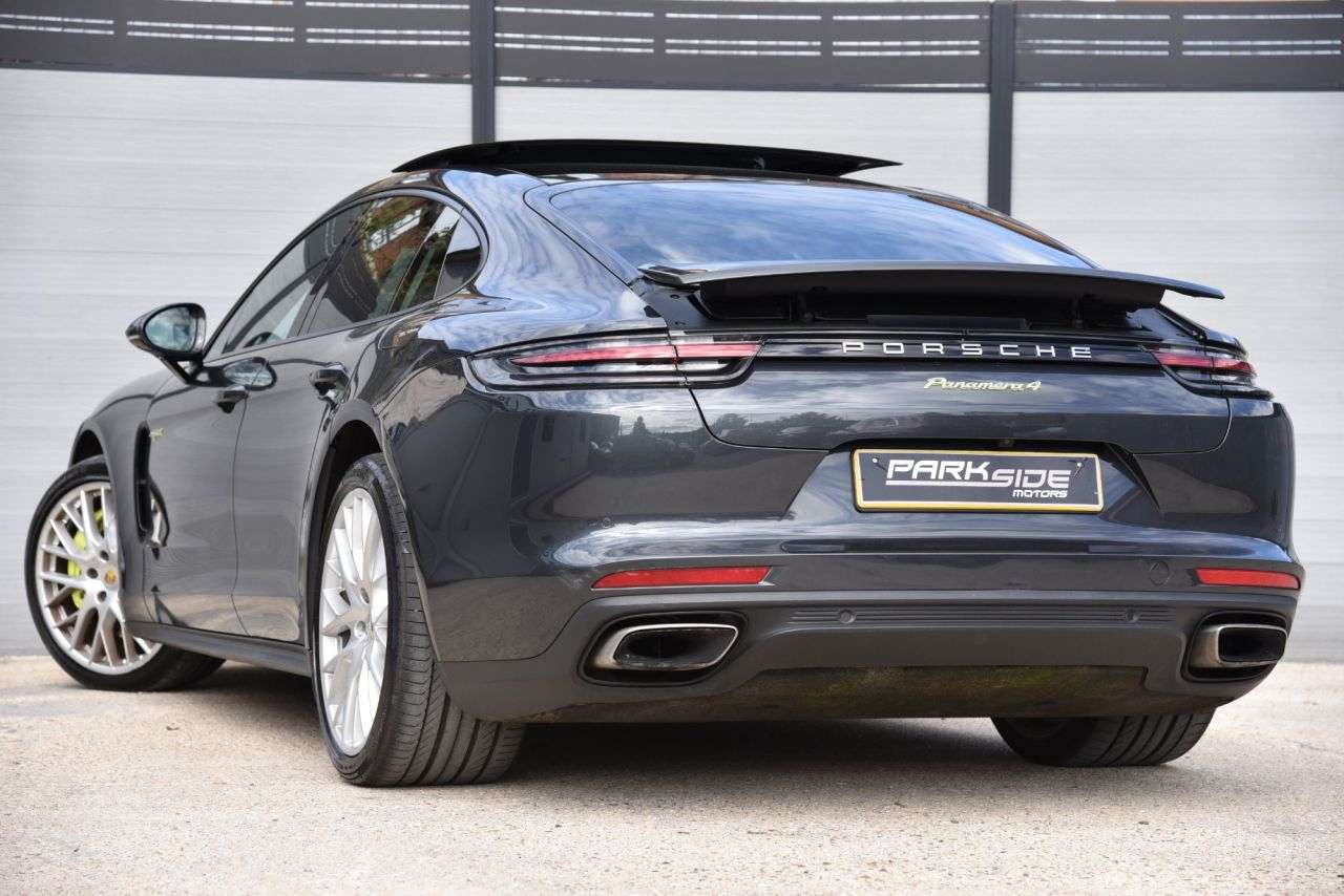 A 2017 PORSCHE PANAMERA 2.9 V6 E-Hybrid 14kWh 4 Saloon 5dr Petrol Plug-in Hybrid PDK 4WD Euro 6 (s/ A 2017 PORSCHE PANAMERA 2.9 V6 E-Hybrid 14kWh 4 Saloon 5dr Petrol Plug-in Hybrid PDK 4WD Euro 6 (s/