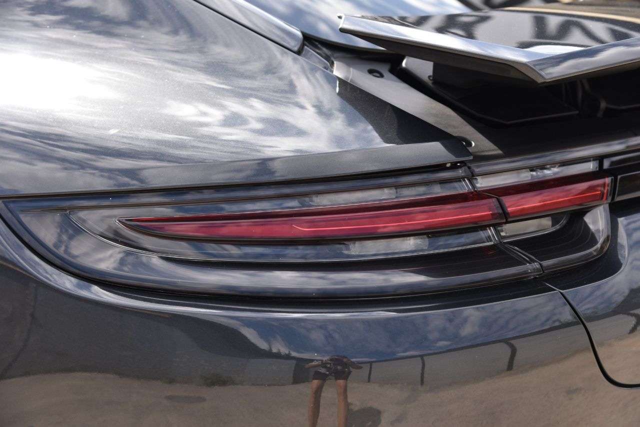 2017 PORSCHE PANAMERA 2017 PORSCHE PANAMERA