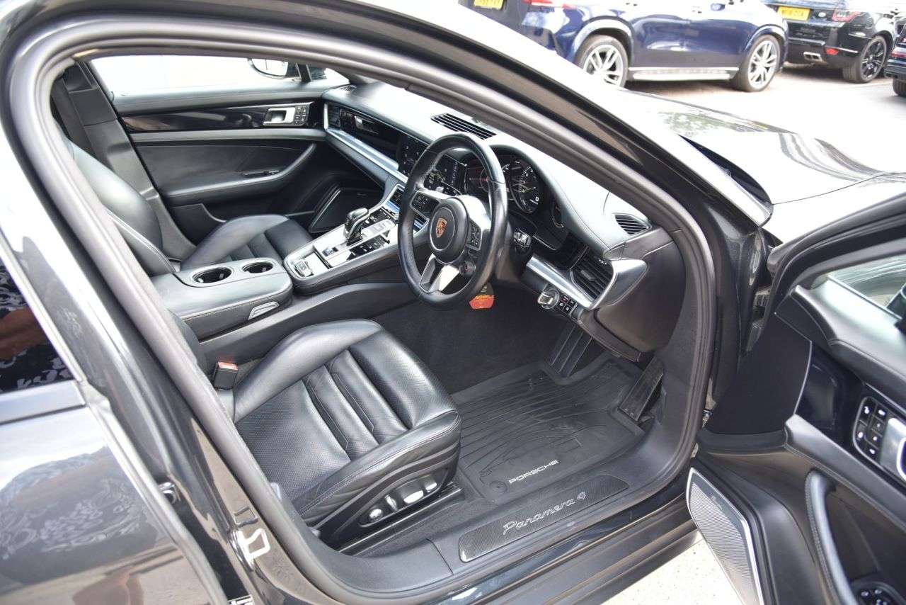 A 2017 PORSCHE PANAMERA 2.9 V6 E-Hybrid 14kWh 4 Saloon 5dr Petrol Plug-in Hybrid PDK 4WD Euro 6 (s/ A 2017 PORSCHE PANAMERA 2.9 V6 E-Hybrid 14kWh 4 Saloon 5dr Petrol Plug-in Hybrid PDK 4WD Euro 6 (s/