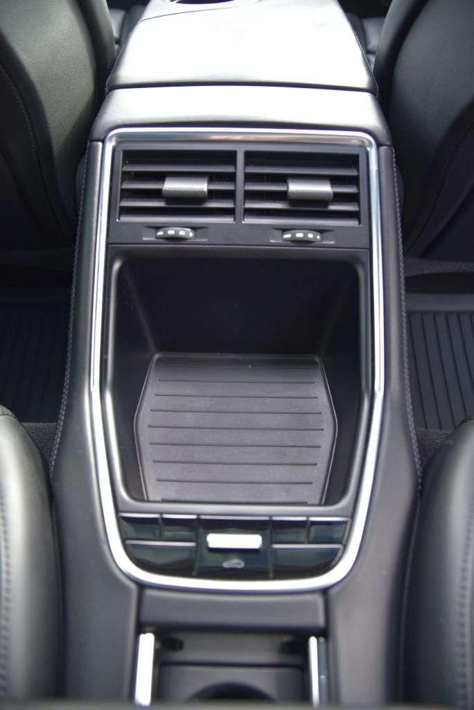 2017 PORSCHE PANAMERA 2017 PORSCHE PANAMERA